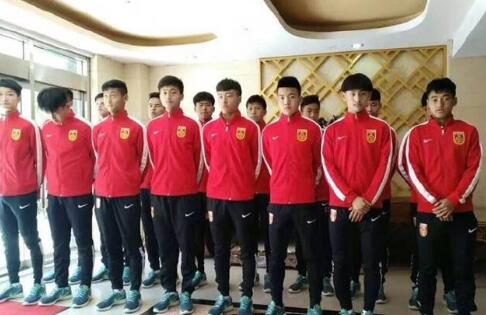 ”“我告诉球员，俱乐部比他们重要得多。